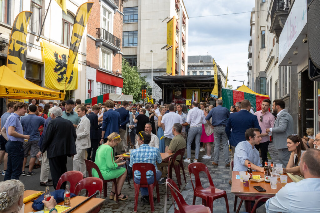 Toespraak en sfeerbeeld van 11 juliviering Vlaams Huis Brussel